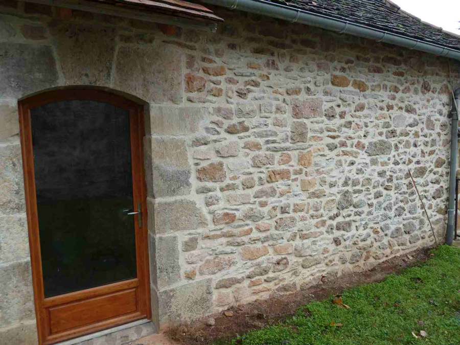 Joint à la chaux, façade en pierre Villecresnes